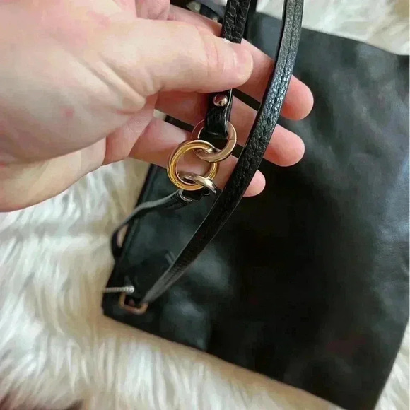 Coach Black Leather Crossbody Bag, Adjustable Strap, Zipper Pebbled Leather - Picture 5 of 13